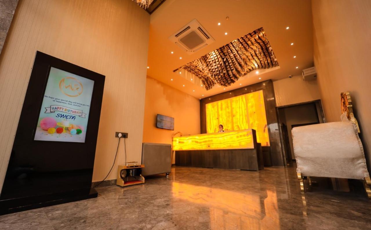 Hotel Mvr Grand Kānpur Exterior photo
